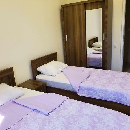Hostel Family Kutaisi Ngoại thất bức ảnh