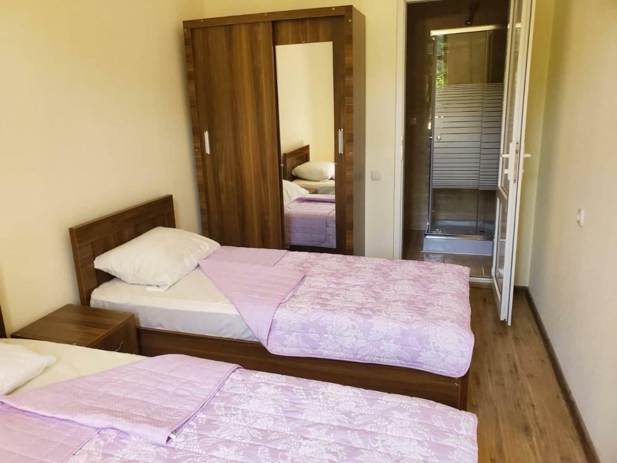 Hostel Family Kutaisi Ngoại thất bức ảnh