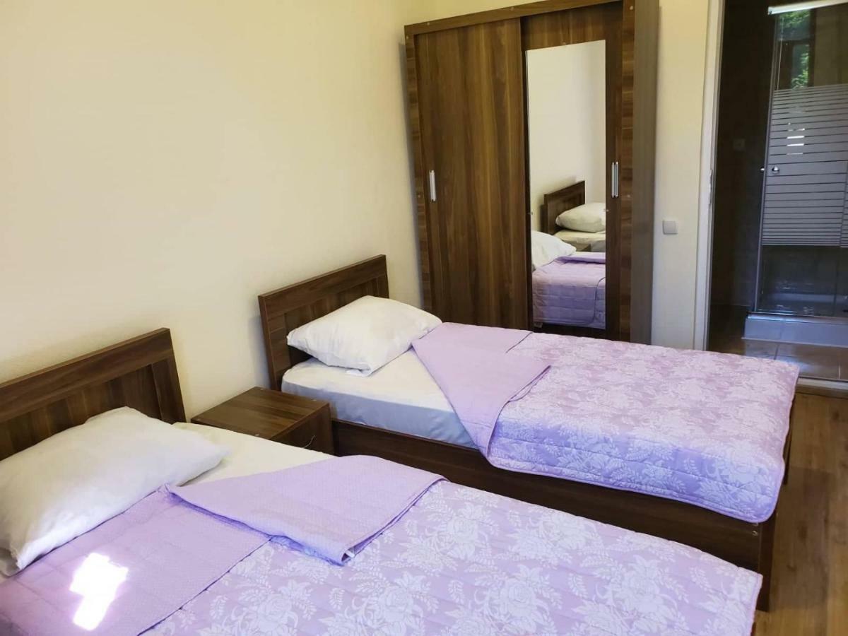 Hostel Family Kutaisi Ngoại thất bức ảnh